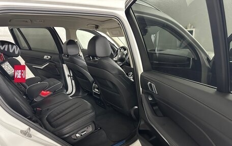 BMW X7, 2019 год, 5 700 000 рублей, 15 фотография