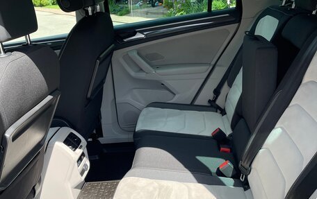 Volkswagen Tiguan II, 2017 год, 2 450 000 рублей, 8 фотография