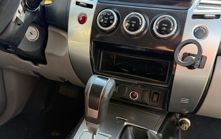 Mitsubishi Pajero Sport II рестайлинг, 2012 год, 1 300 000 рублей, 13 фотография