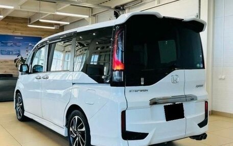 Honda Stepwgn IV, 2017 год, 1 430 000 рублей, 6 фотография