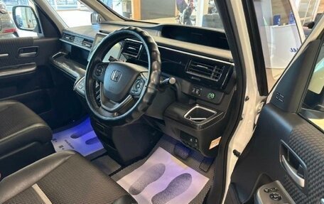 Honda Stepwgn IV, 2017 год, 1 430 000 рублей, 12 фотография