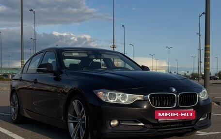 BMW 3 серия, 2012 год, 1 500 000 рублей, 8 фотография