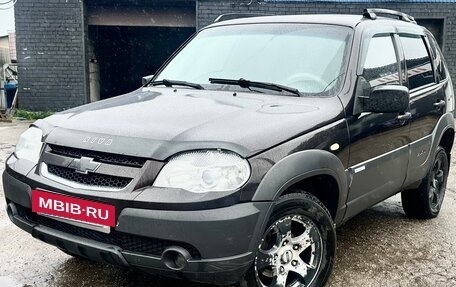 Chevrolet Niva I рестайлинг, 2011 год, 459 000 рублей, 2 фотография