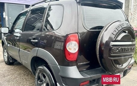 Chevrolet Niva I рестайлинг, 2011 год, 459 000 рублей, 6 фотография