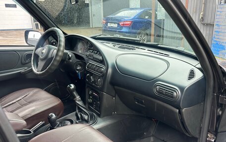 Chevrolet Niva I рестайлинг, 2011 год, 459 000 рублей, 20 фотография