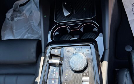 BMW 5 серия, 2025 год, 8 300 000 рублей, 38 фотография
