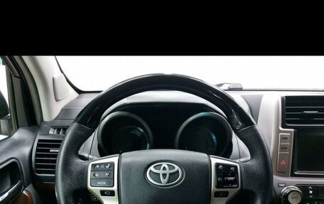 Toyota Land Cruiser Prado 150 рестайлинг 2, 2010 год, 2 250 000 рублей, 19 фотография