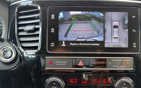 Mitsubishi Outlander III рестайлинг 3, 2019 год, 2 090 000 рублей, 12 фотография