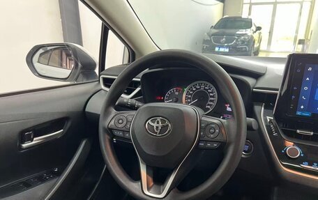 Toyota Corolla, 2022 год, 1 649 000 рублей, 10 фотография