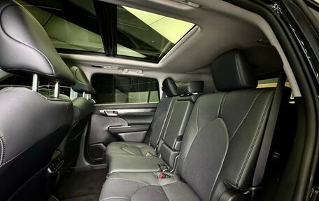 Toyota Highlander, 2026 год, 5 555 000 рублей, 20 фотография