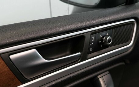 Volkswagen Touareg III, 2010 год, 1 750 000 рублей, 14 фотография