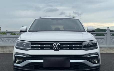 Volkswagen T-Cross I, 2022 год, 1 588 039 рублей, 2 фотография