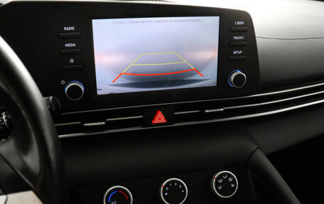 Hyundai Elantra, 2021 год, 1 897 000 рублей, 13 фотография