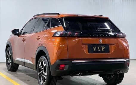 Peugeot 2008 II, 2022 год, 1 380 000 рублей, 4 фотография