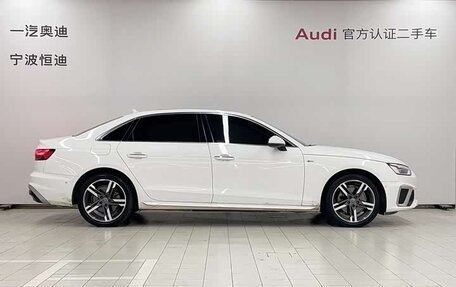 Audi A4, 2023 год, 2 350 000 рублей, 4 фотография