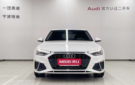 Audi A4, 2023 год, 2 350 000 рублей, 2 фотография