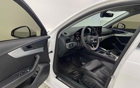 Audi A4, 2023 год, 2 350 000 рублей, 7 фотография