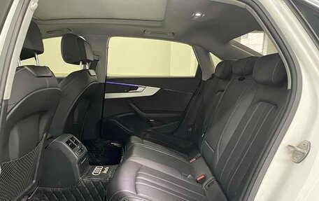 Audi A4, 2023 год, 2 350 000 рублей, 16 фотография