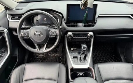 Toyota RAV4, 2023 год, 2 112 000 рублей, 7 фотография