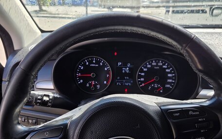 KIA Rio IV, 2018 год, 1 300 000 рублей, 9 фотография