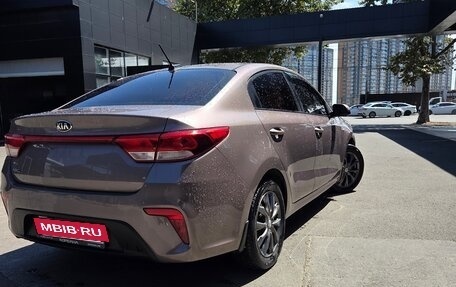 KIA Rio IV, 2018 год, 1 300 000 рублей, 3 фотография