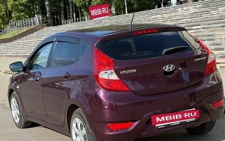 Hyundai Solaris II рестайлинг, 2012 год, 720 000 рублей, 3 фотография