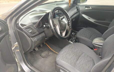 Hyundai Solaris II рестайлинг, 2015 год, 770 000 рублей, 7 фотография
