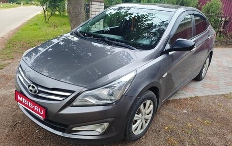 Hyundai Solaris II рестайлинг, 2015 год, 770 000 рублей, 4 фотография