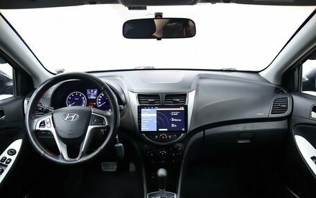Hyundai Solaris II рестайлинг, 2011 год, 770 000 рублей, 12 фотография