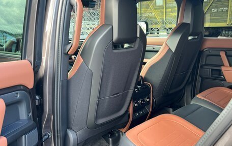 Land Rover Defender II, 2025 год, 25 600 000 рублей, 11 фотография