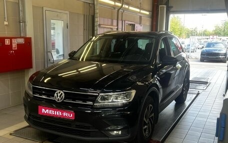 Volkswagen Tiguan II, 2018 год, 2 249 000 рублей, 1 фотография