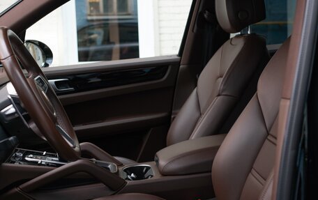 Porsche Cayenne III, 2021 год, 11 900 000 рублей, 10 фотография