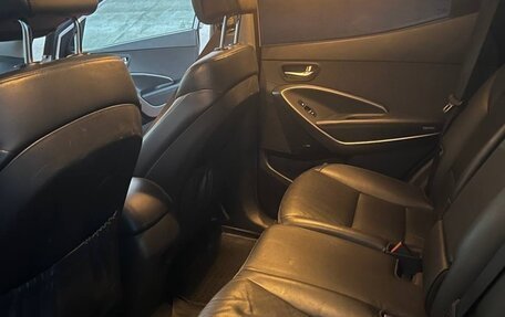 Hyundai Santa Fe III рестайлинг, 2016 год, 2 350 000 рублей, 14 фотография