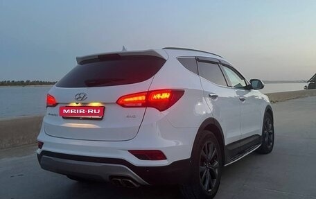 Hyundai Santa Fe III рестайлинг, 2016 год, 2 350 000 рублей, 15 фотография