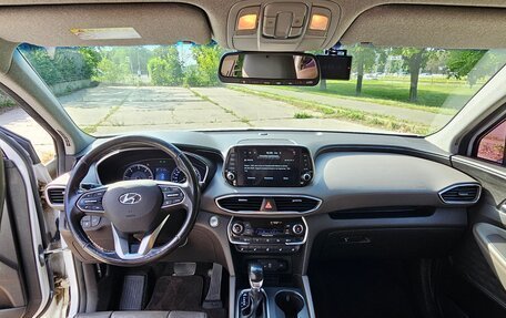 Hyundai Santa Fe IV, 2018 год, 2 700 000 рублей, 13 фотография