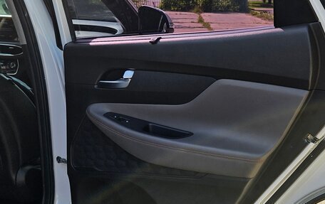 Hyundai Santa Fe IV, 2018 год, 2 700 000 рублей, 18 фотография