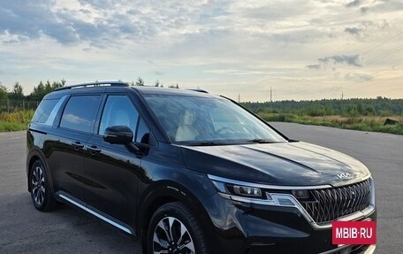 KIA Carnival, 2023 год, 4 950 000 рублей, 3 фотография