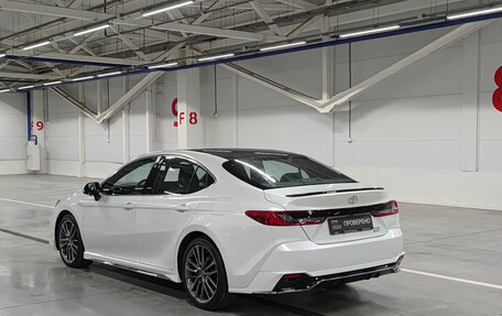 Toyota Camry, 2024 год, 3 950 000 рублей, 8 фотография