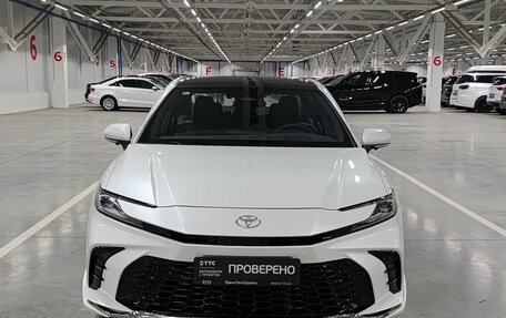 Toyota Camry, 2024 год, 3 950 000 рублей, 2 фотография