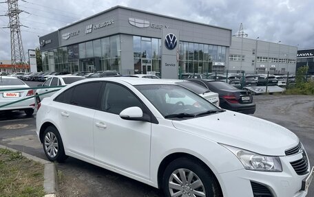 Chevrolet Cruze II, 2015 год, 950 000 рублей, 2 фотография