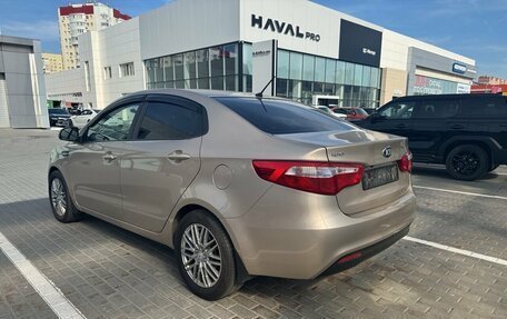 KIA Rio III рестайлинг, 2013 год, 925 000 рублей, 4 фотография