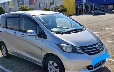 Honda Freed I, 2009 год, 800 000 рублей, 3 фотография