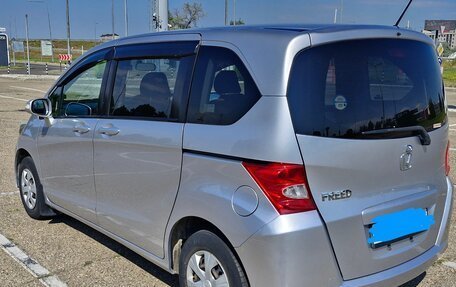 Honda Freed I, 2009 год, 800 000 рублей, 7 фотография