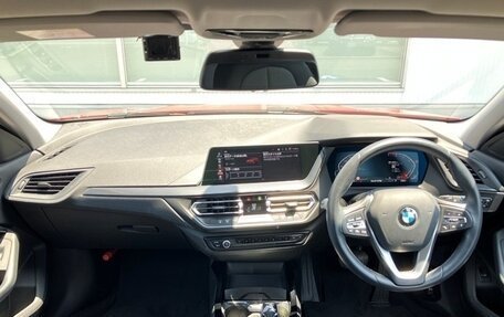 BMW 1 серия, 2021 год, 1 400 000 рублей, 8 фотография