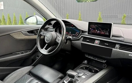 Audi A4, 2018 год, 2 500 000 рублей, 4 фотография