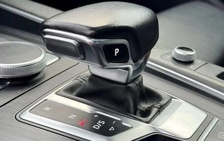 Audi A4, 2018 год, 2 500 000 рублей, 7 фотография