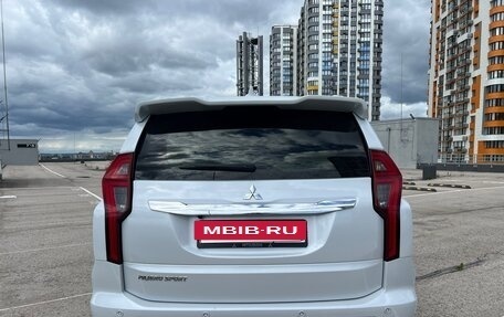 Mitsubishi Pajero Sport III рестайлинг, 2020 год, 3 720 000 рублей, 5 фотография