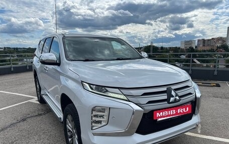 Mitsubishi Pajero Sport III рестайлинг, 2020 год, 3 720 000 рублей, 9 фотография