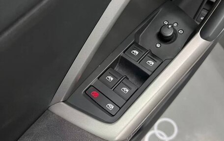 Audi Q3, 2022 год, 2 300 000 рублей, 8 фотография