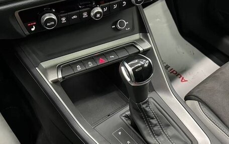 Audi Q3, 2022 год, 2 300 000 рублей, 15 фотография